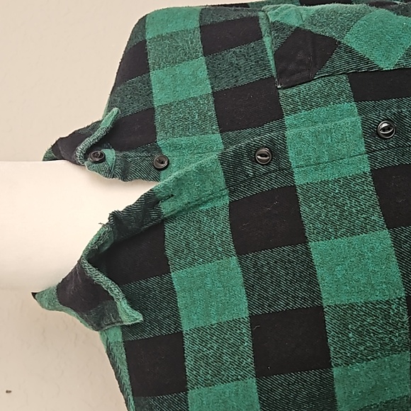 Madewell Tops - Madewell green/black plaid flannel shacket, size XS